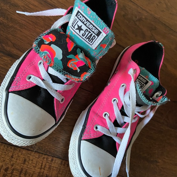US size 3 converse pink - Picture 2 of 8